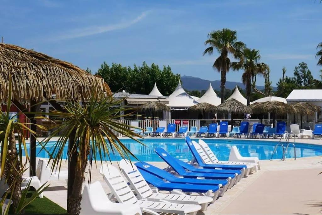 Le Moorea Mobilhome Camping Le Montourey 4 Etoiles Fréjus Exteriér fotografie